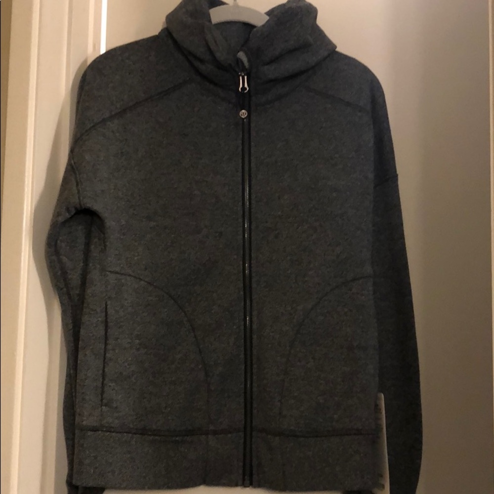 Lululemon Hug It Out charcoal jacket
